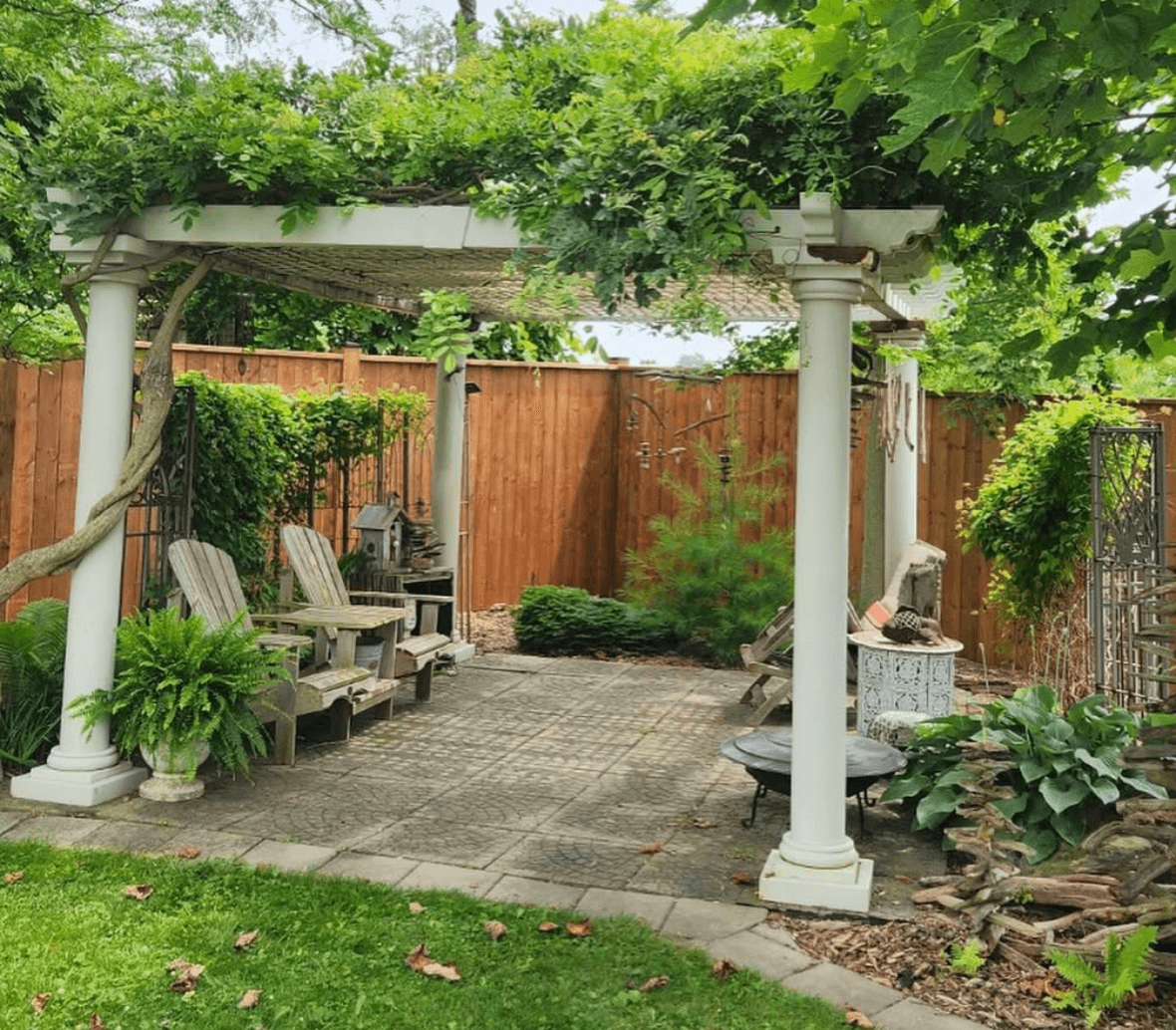Residential fence in Pelham